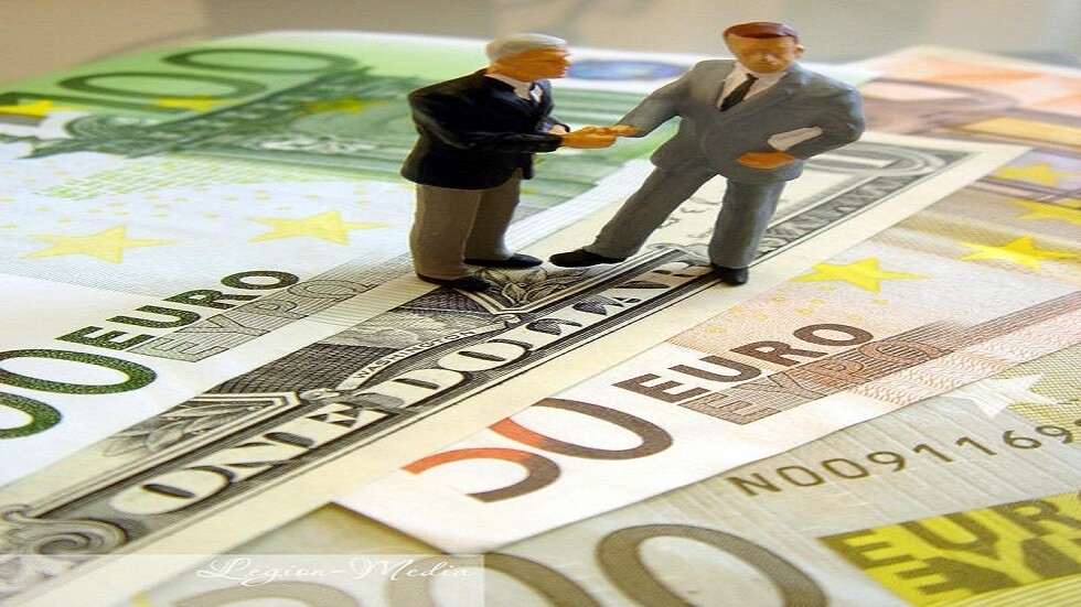 روسيا.. السماح للمستثمرين يإيداع أموال بيع الأوراق المالية في حساباتهم بالخارج بالعملات الأجنبية