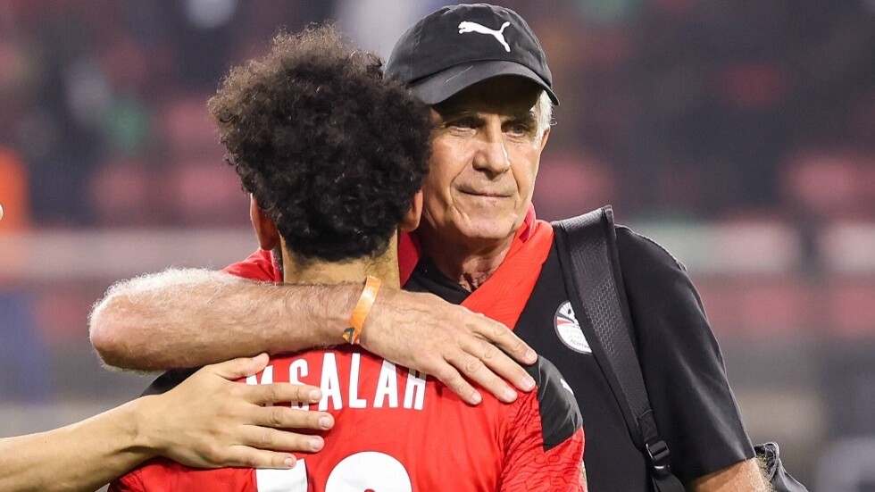 كيروش يشيد بأحمد مجاهد.. ويهاجم الاتحاد المصري الحالي لكرة القدم