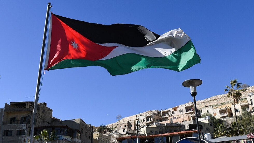 الأمن الأردني: وفاة قاتل فتاة "العلوم التطبيقية" متأثرا بإصابته بعد إطلاقه النار على نفسه