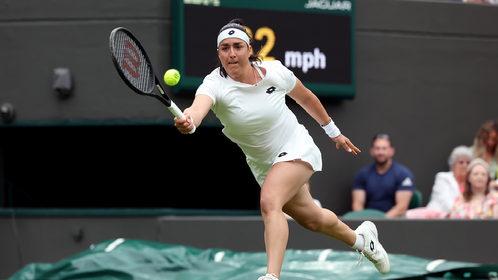 ويمبلدون.. التونسية أنس إلى الدور الثاني في 54 دقيقة (فيديو)