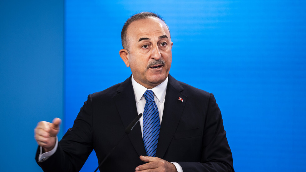 تشاووش أوغلو: يجب العمل سويا مع إيران لمكافحة الإرهاب