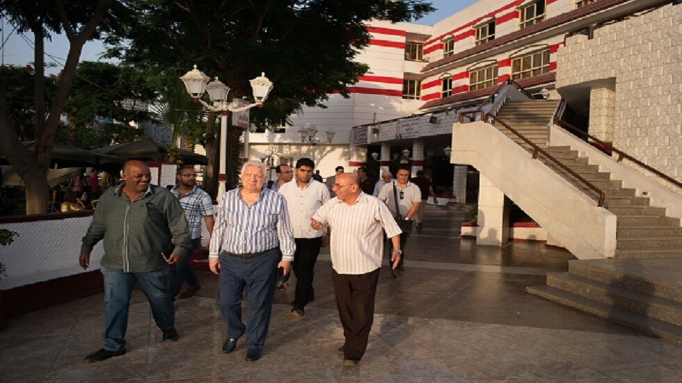 مرتضى منصور يعلن رحيل المغربي بن شرقي رسميا عن الزمالك