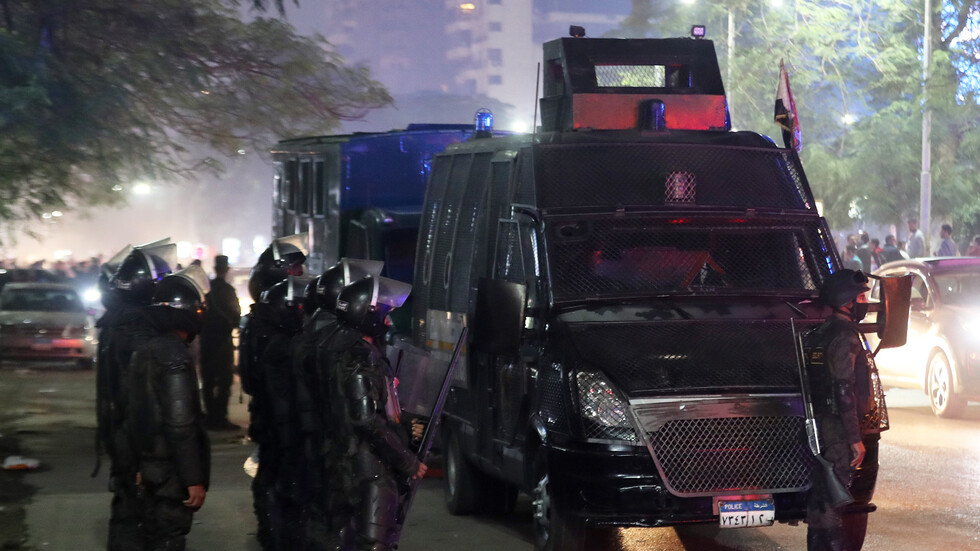 مصر.. الحكم بإعدام 9 من قيادات الإخوان المسلمين