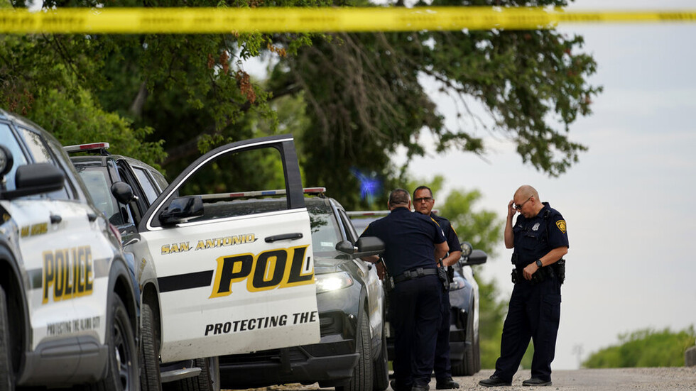 البيت الأبيض: نراقب عن كثب التقارير المتعلقة بالمهاجرين القتلى في تكساس