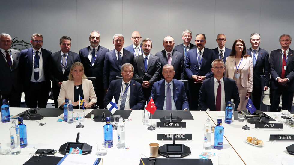 بيان: فنلندا والسويد باعتبارهما حليفين في المستقبل في الناتو لن تدعمان حزب العمال الكردستاني وغولن