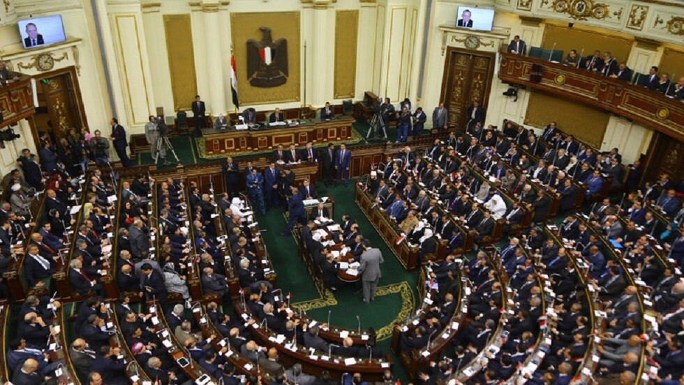 مصر.."طلب إحاطة" بشأن اختفاء الفنانة آمال ماهر