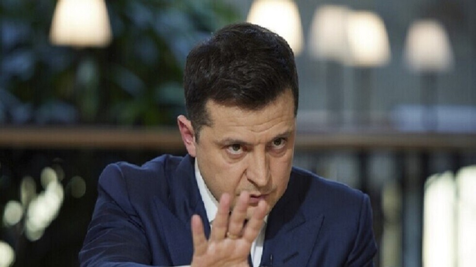 الرئيس الأوكراني يعلن قطع جميع العلاقات مع سوريا بعد اعترافها باستقلال لوغانسك ودونيتسك