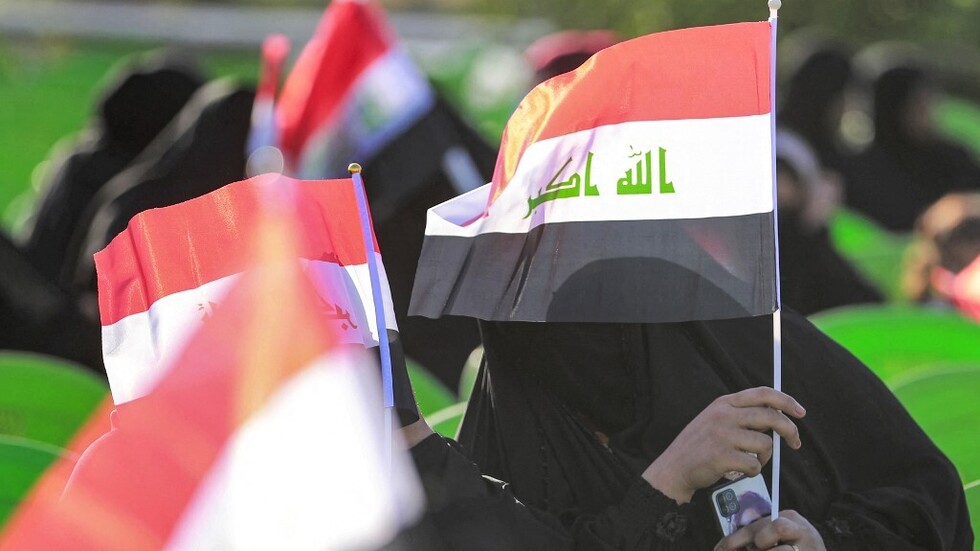 اندلاع حريق كبير في مخيم للنازحين شمالي العراق (فيديو)