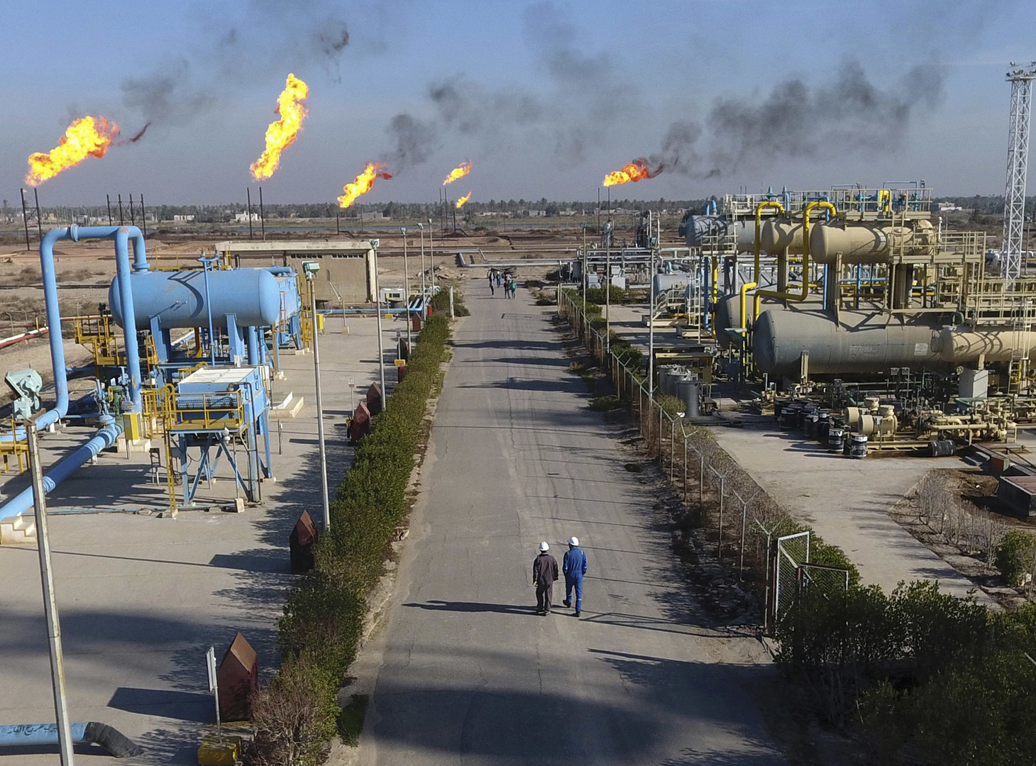 وزارة النفط العراقية تكشف عن صادراتها من النفط الخام وإيراداتها في مايو