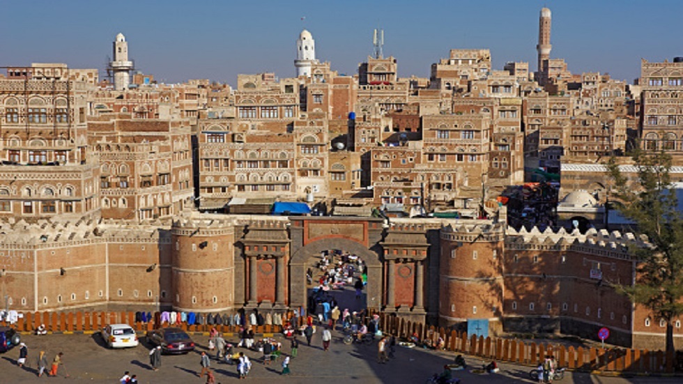 الحوثيون يستهجنون اتهامات وفد الحكومة اليمنية لهم بعرقلة مفاوضات الأردن