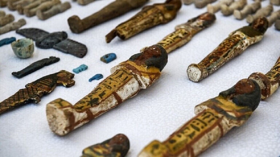 الآثار المصرية تبحث مستجدات قضية اتهام مدير متحف 