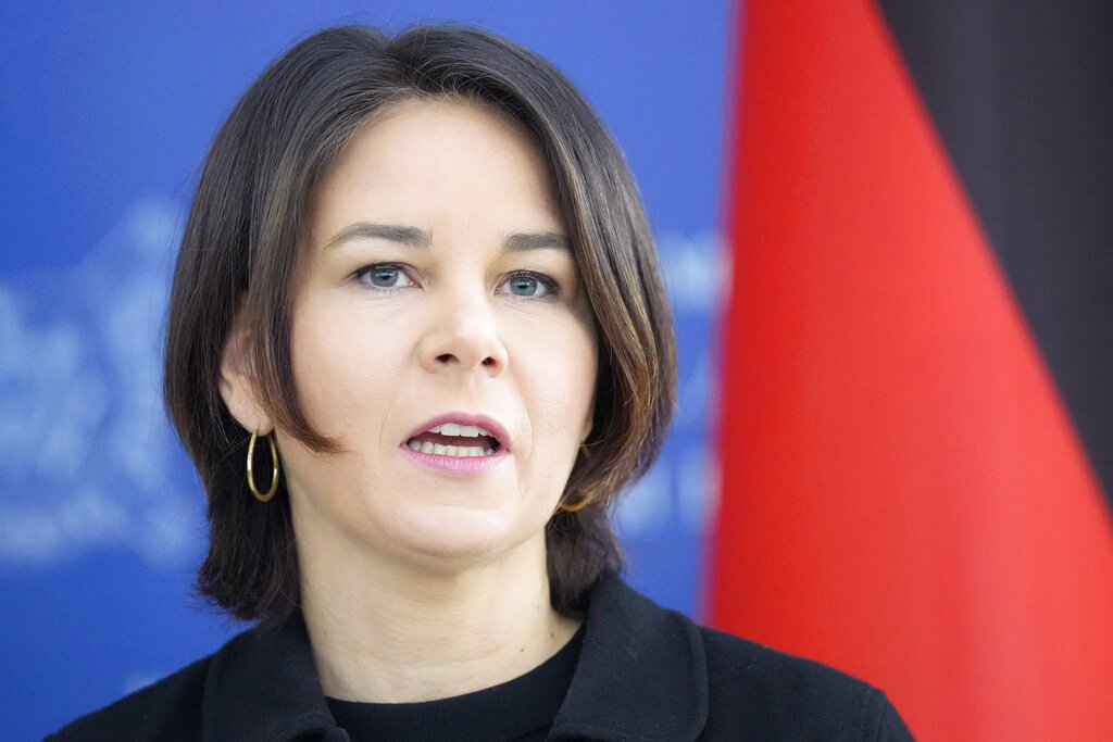 وزيرة الخارجية الألمانية ترفض لقاء السفير الأوكراني في بلادها