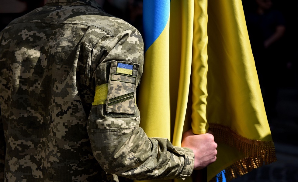 نيويورك تايمز: واشنطن لا تتلقى بيانات كافية من كييف حول وضع الجيش الأوكراني