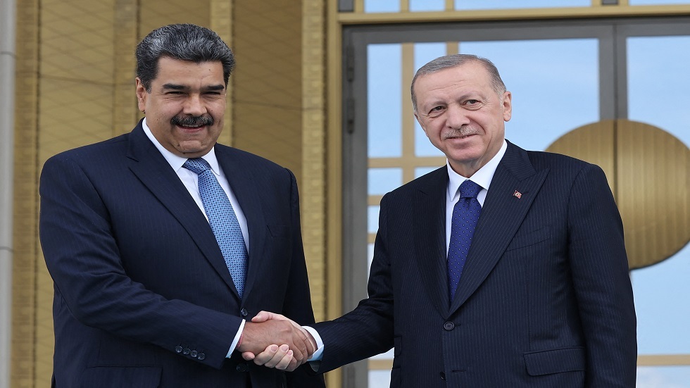 الرئيسان التركي رجب طيب أردوغان والفنزويلي نيكولاس مادورو