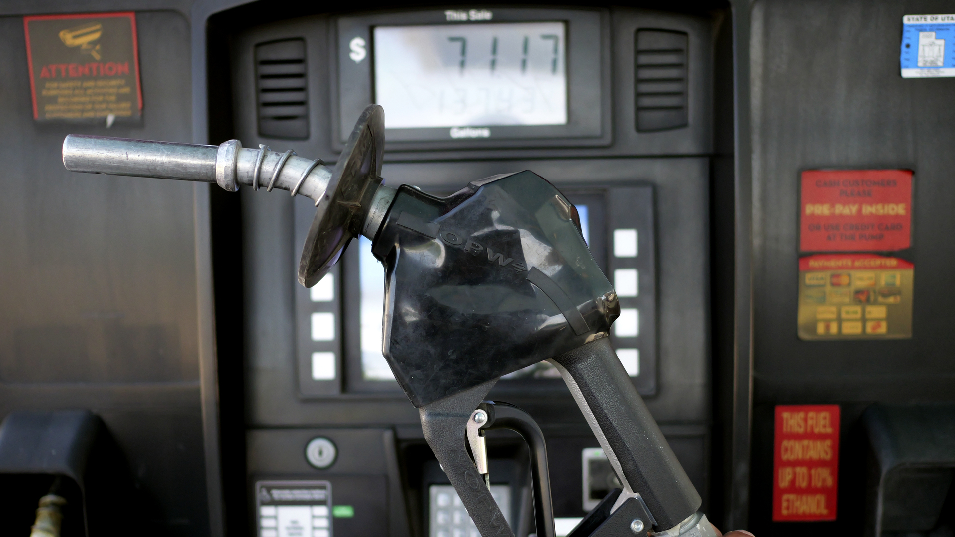 متوسط أسعار الوقود في الولايات المتحدة يصل إلى مستوى قياسي