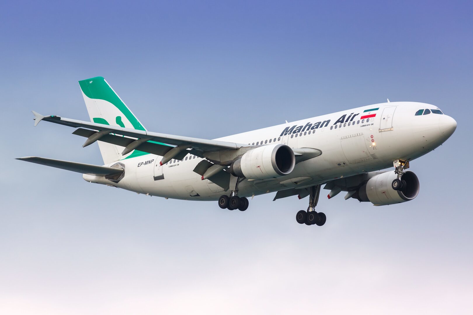 شركة طيران إيرانية تكشف حقيقة احتجاز طائرة تابعة لها في الأرجنتين