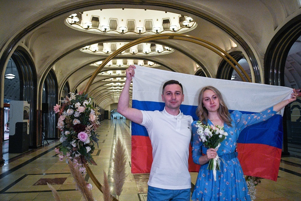 أرمينيا وأذربيجان تهنئان روسيا بعيدها الوطني