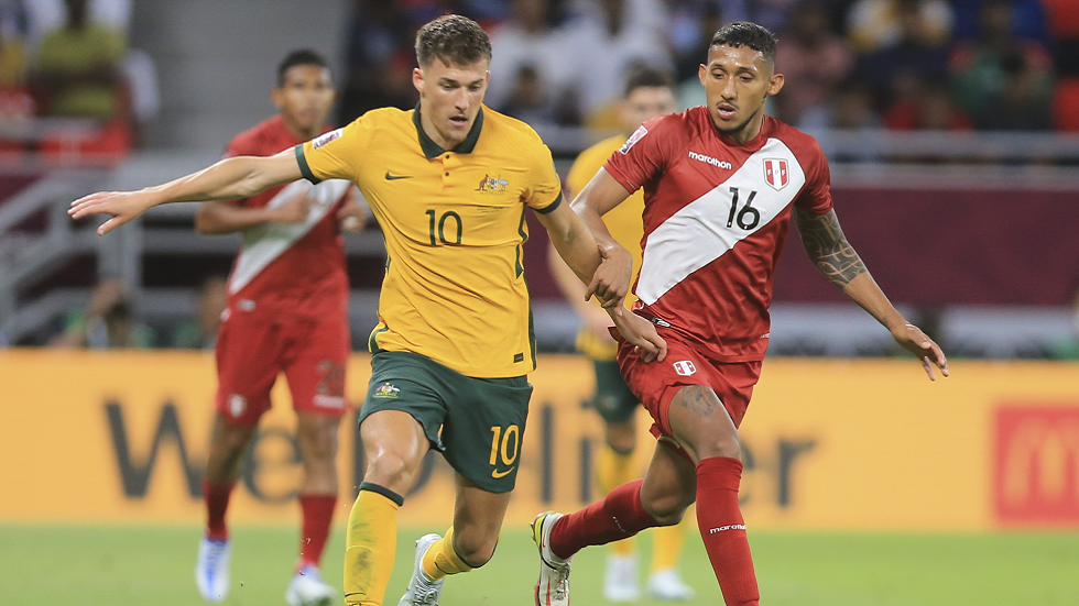 أستراليا تهزم بيرو وتصعد لمونديال قطر (فيديو)