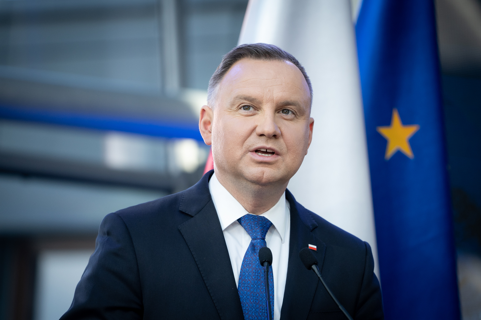 الرئيس البولندي يطالب الدول الأوروبية بتزويد بلاده بأسلحة مستعملة لتجديد مخزونها بعد مساعدة أوكرانيا