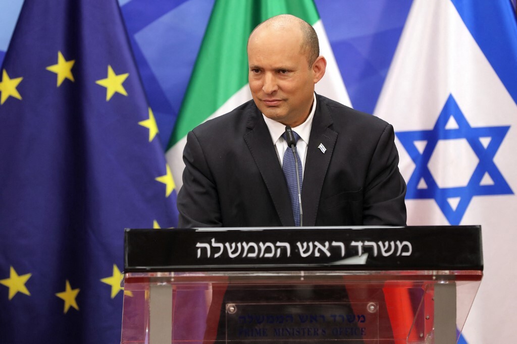 سفيرة فرنسا في لبنان تدعو لحل دبلوماسي للنزاع حول الحدود البحرية مع إسرائيل
