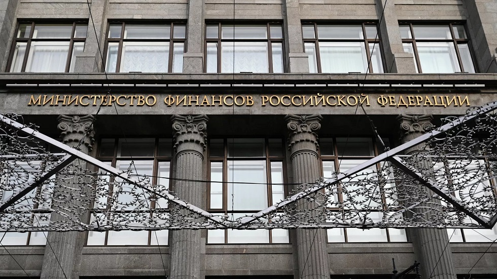 فائض ميزانية روسيا خلال الأشهر الخمسة الأولى من العام يبلغ 1.495 تريليون روبل