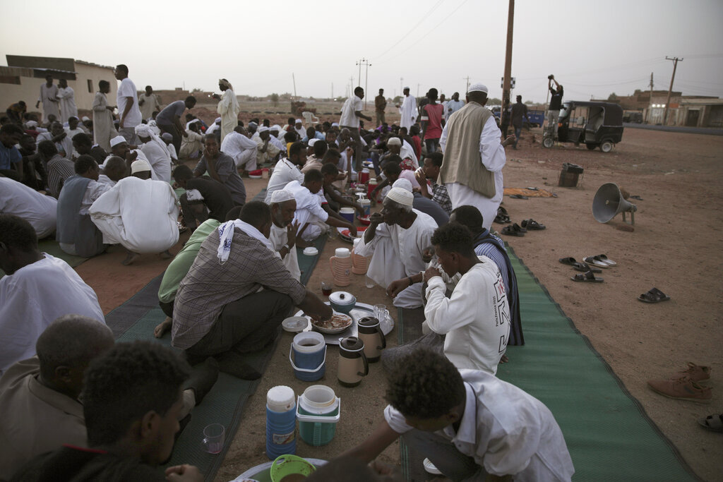 برنامج الأغذية العالمي يعلق مساعدات غذائية لجنوب السودان