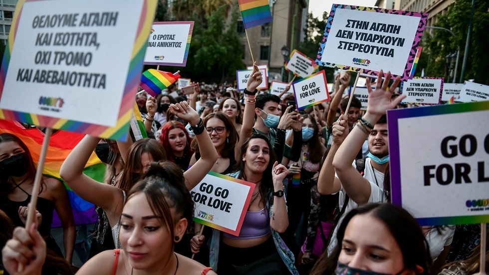 الرئيس المولدوفي السابق: السلطات تروج لمسيرات المثليين بدلا من حماية القيم الأسرية