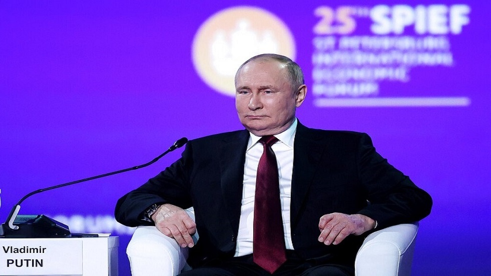 بوتين: مساعي الغرب لبلوغ الدولار 200 روبل باءت بالفشل