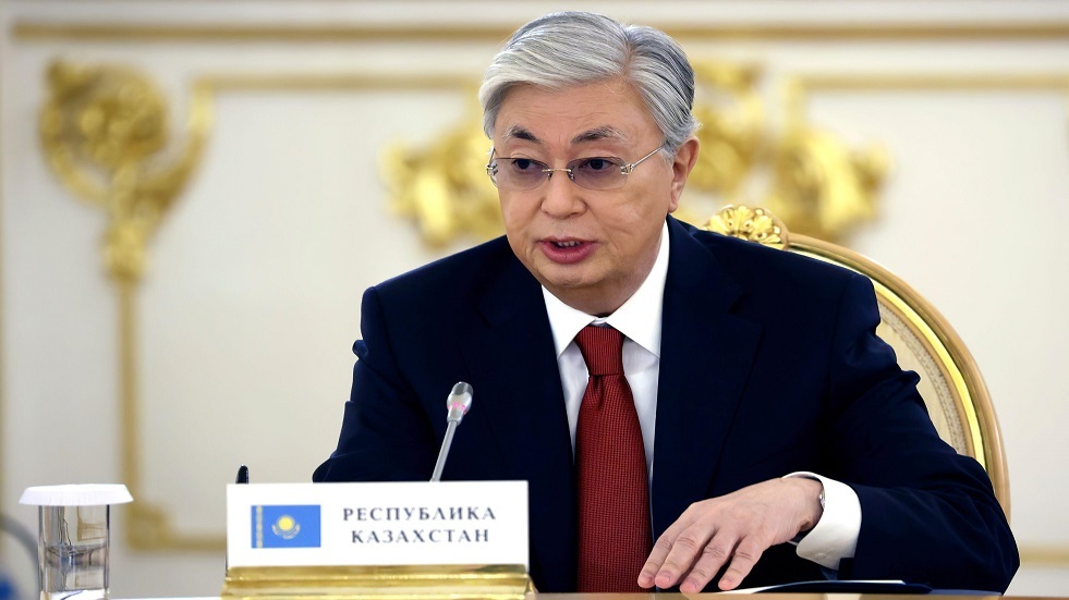 توكاييف: كازاخستان لن تعترف باستقلال دونيتسك ولوغانسك
