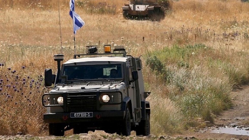 الجيش الإسرائيلي يقول إنه اعتقل فلسطينيين حاولا التسلل من غزة وبحوزتهما 