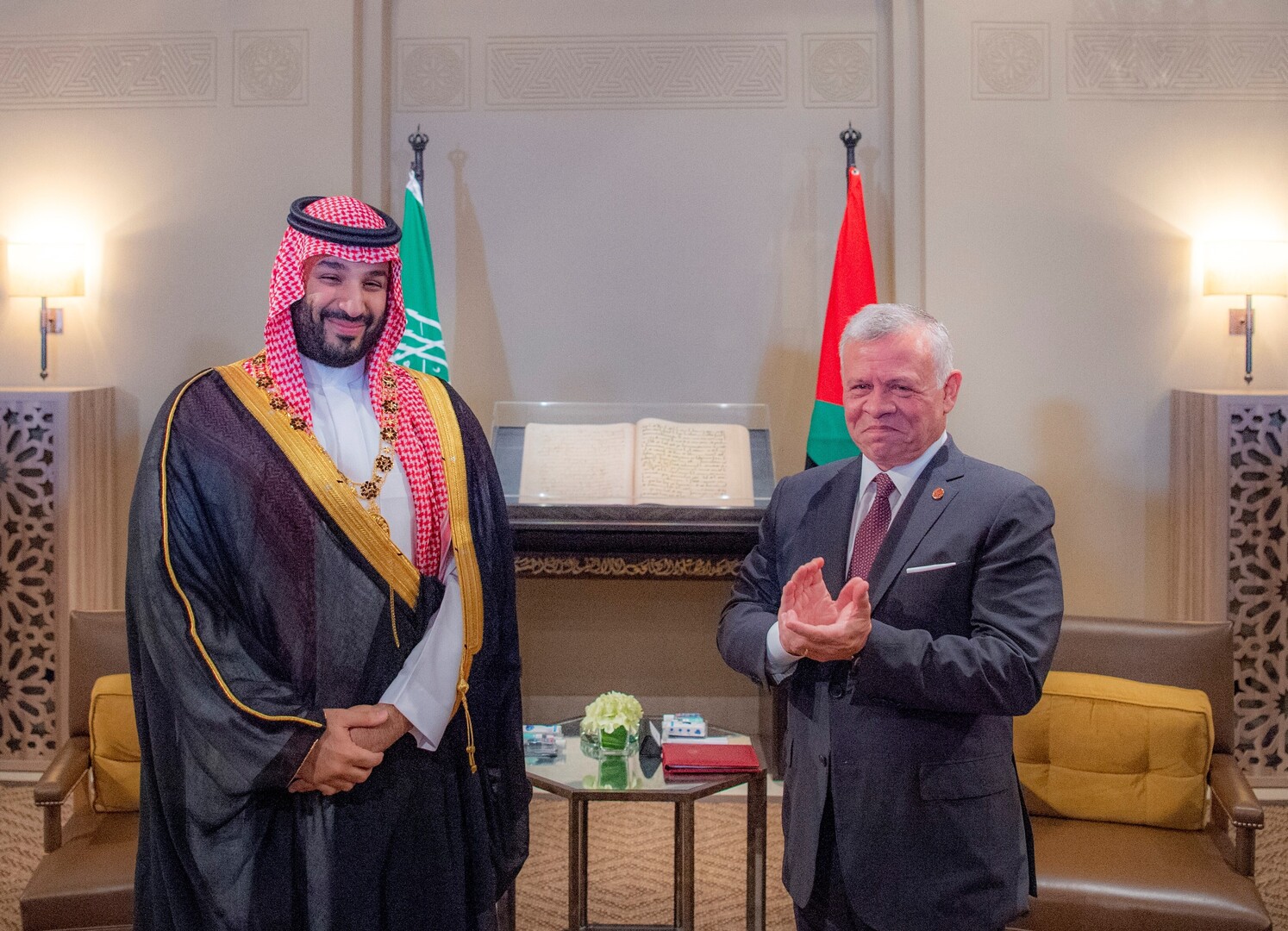 محمود عباس يتوجه إلى الأردن للقاء الملك عبد الله الثاني
