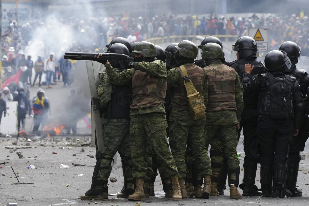 الإكوادور.. مقتل متظاهر من السكان الأصليين في مواجهات مع الشرطة