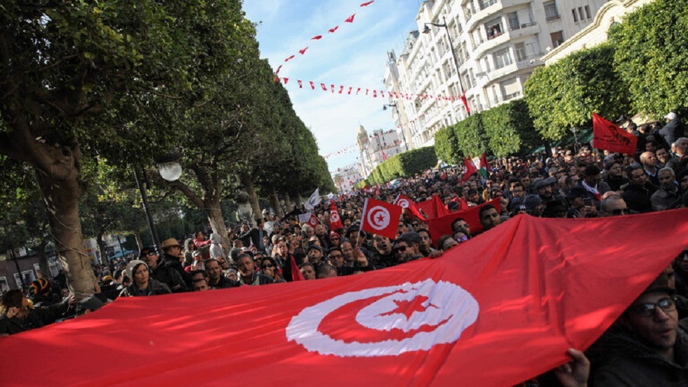 وزير الشؤون الدينية التونسي: الرئيس حسم الجدل حول 