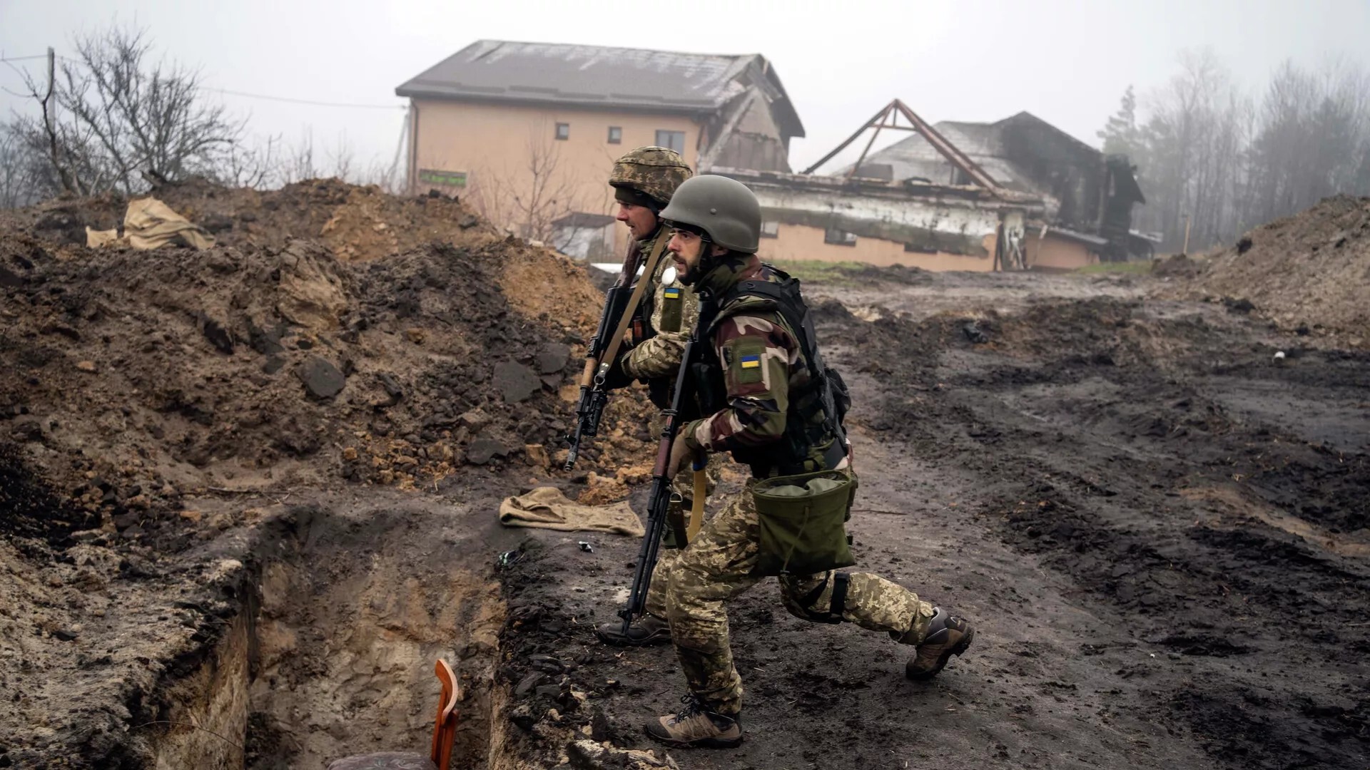مسلحو كييف يفجرون مدرسة في جمهورية دونيتسك لاتهام الجيش الروسي