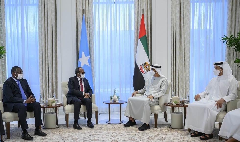 الرئيس الإماراتي يعلن استمرار دعم بلاده للصومال (فيديو)