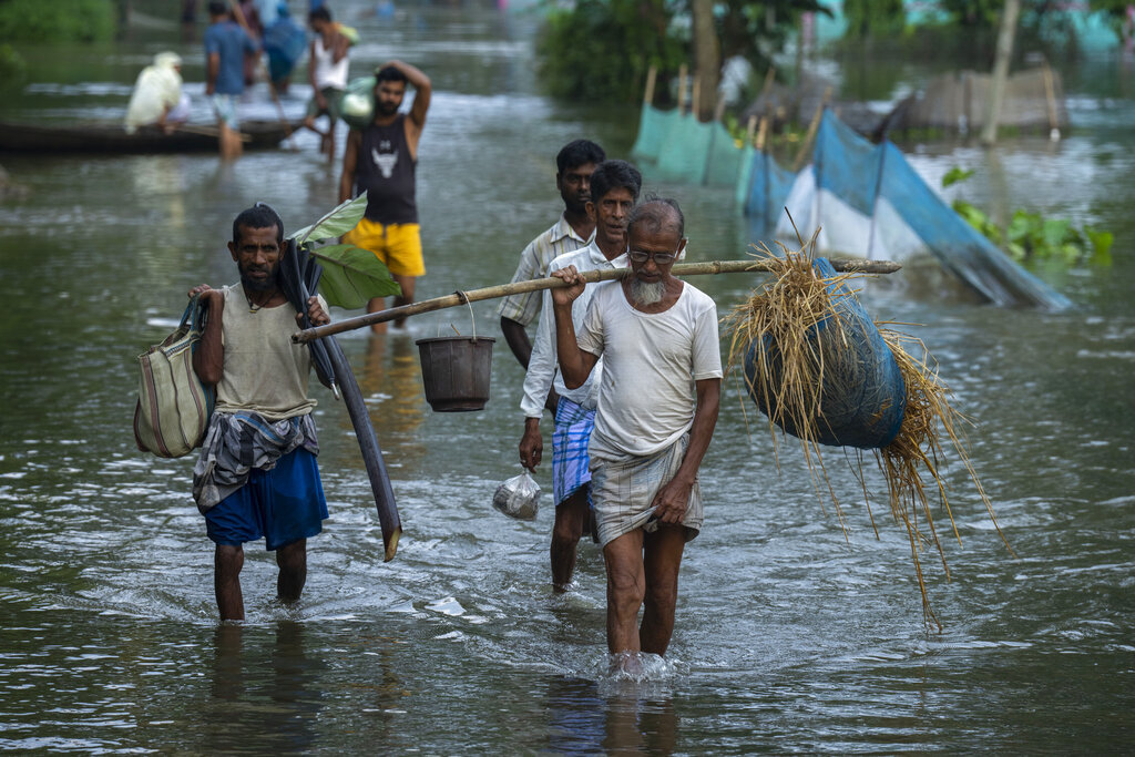 تلفزيون: عدد ضحايا الفيضانات في شمال شرق الهند يتجاوز 100 شخص