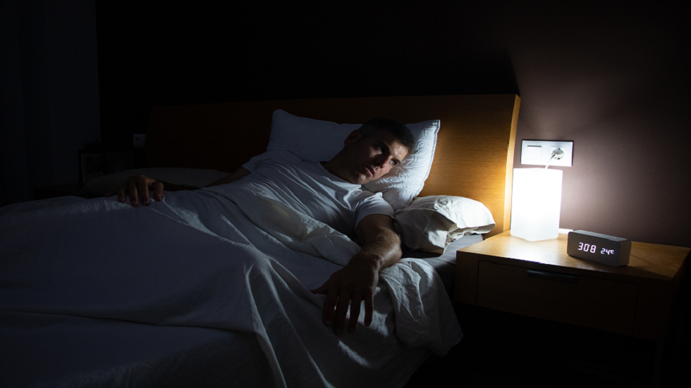 أنماط نوم مضطربة قد تدل على الإصابة بـ 