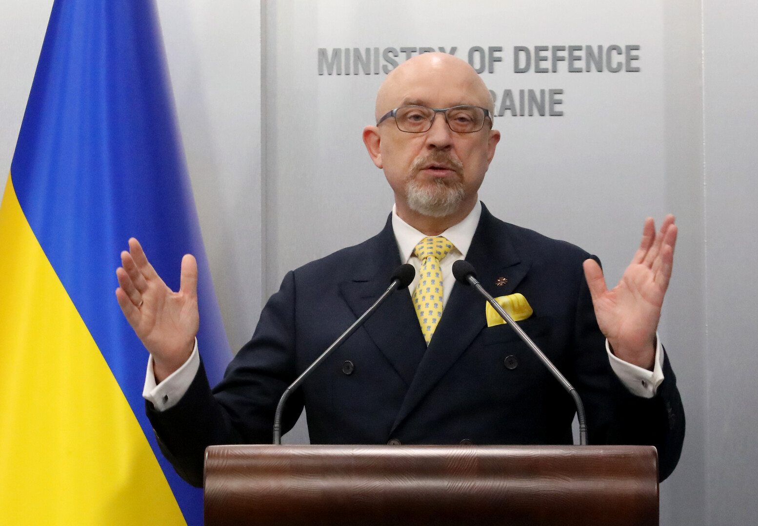 وزير الدفاع الأوكراني: الغرب لم يقرر بعد تسليمنا دبابات وطائرات حديثة