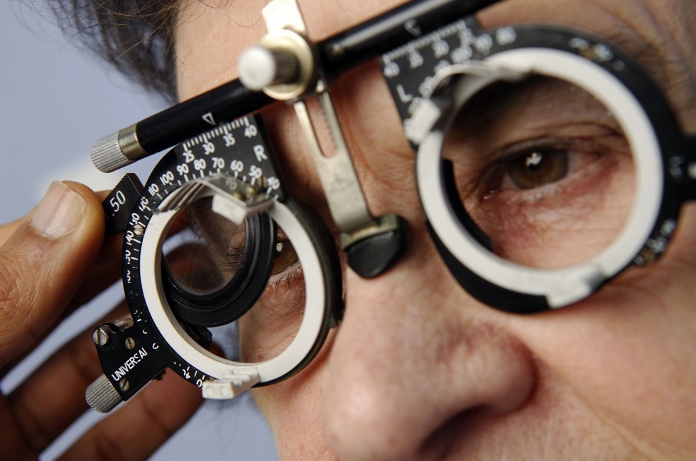 مشاكل البصر قد تزيد من خطر الإصابة بالخرف لدى كبار السن