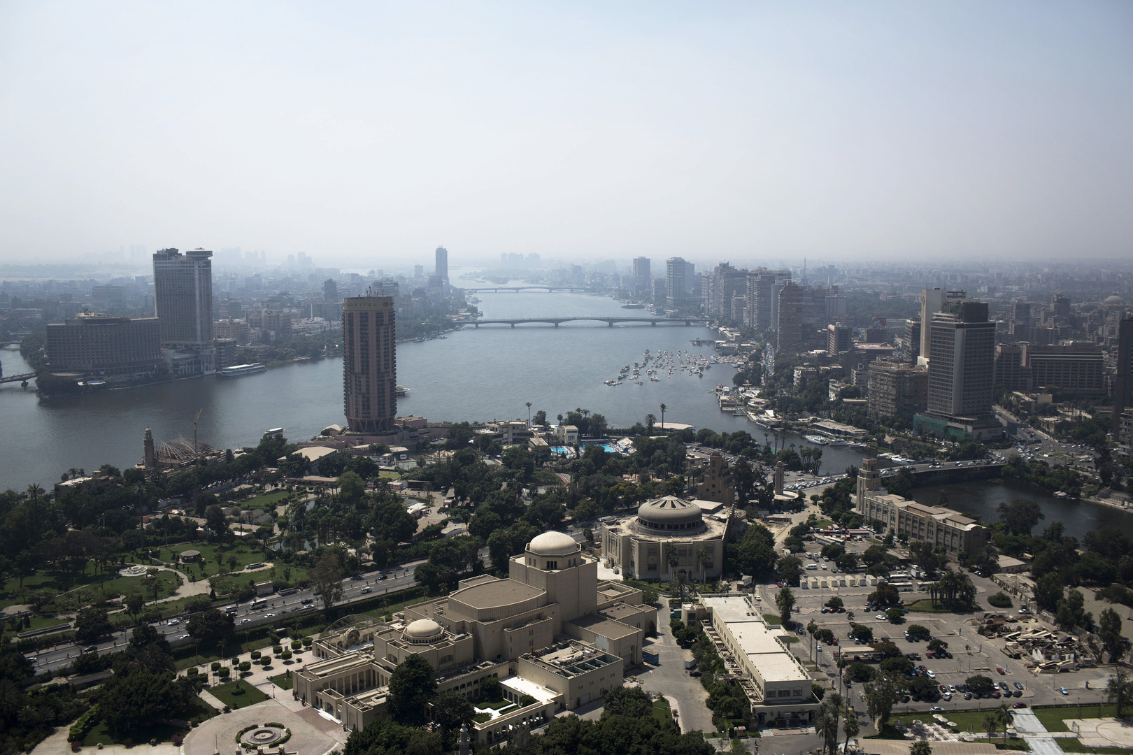السفير البريطاني يكشف عن مشروع مهم للاستثمار في مصر بمواجهة 