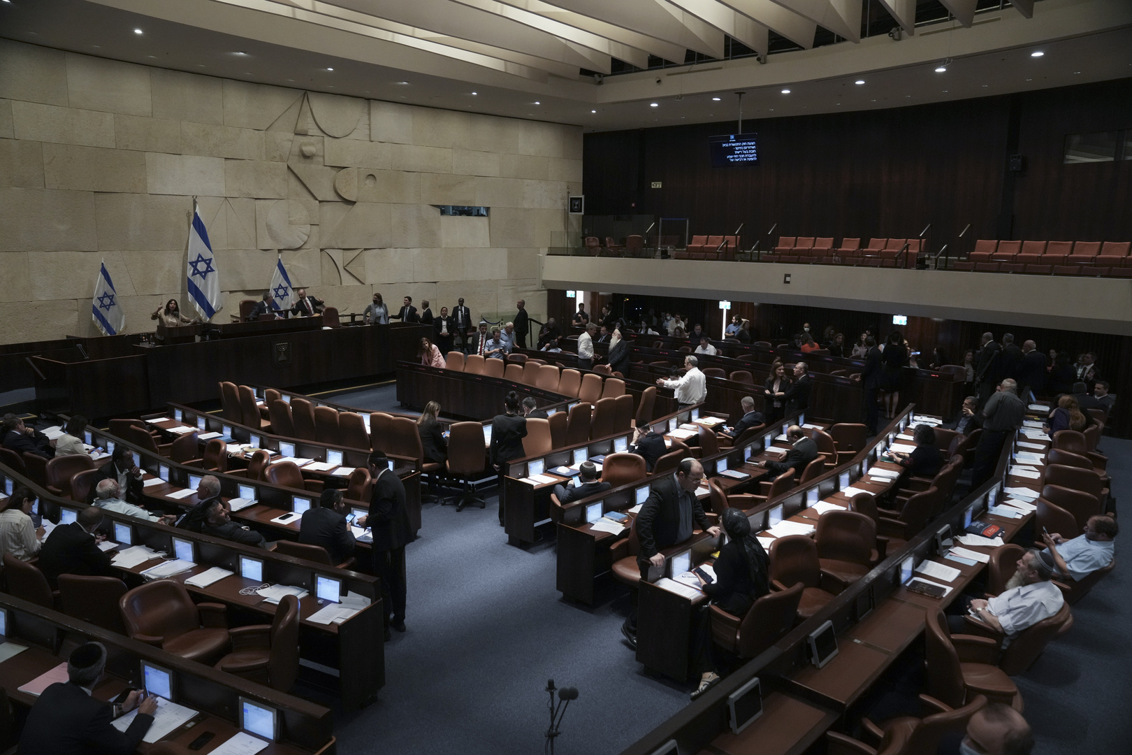 إعلام إسرائيلي: النظام السياسي يستعد لحل الكنيست في حال تم الاتفاق على موعد للانتخابات