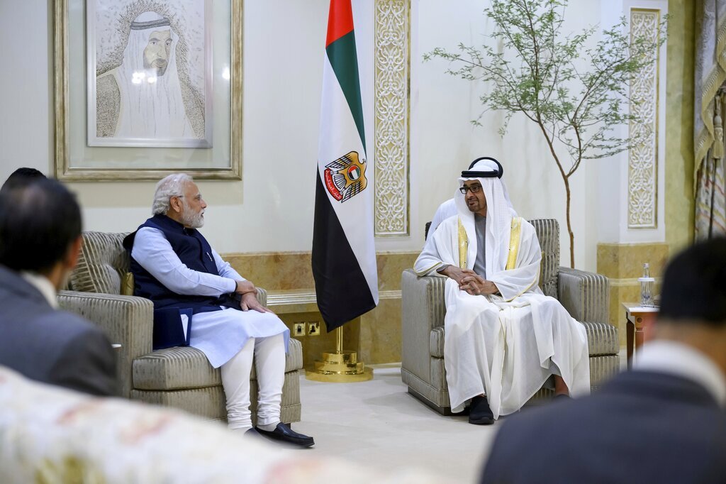 رئيس وزراء الهند في الإمارات بزيارة تهدف إلى تعميق العلاقات