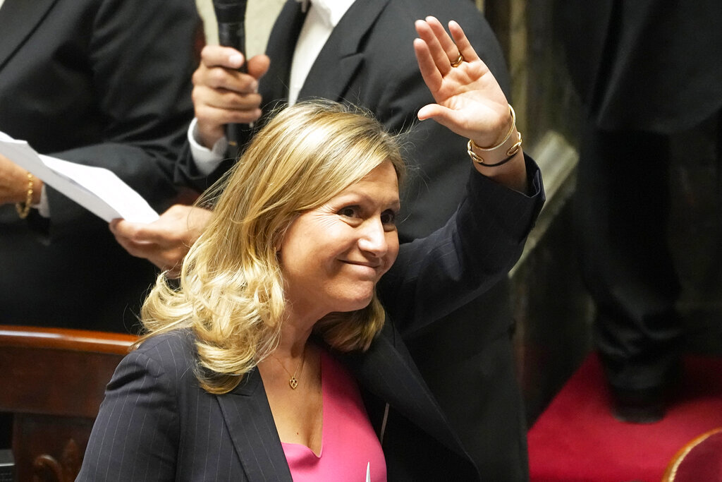 البرلمان الفرنسي ينتخب رئيسة جديدة له