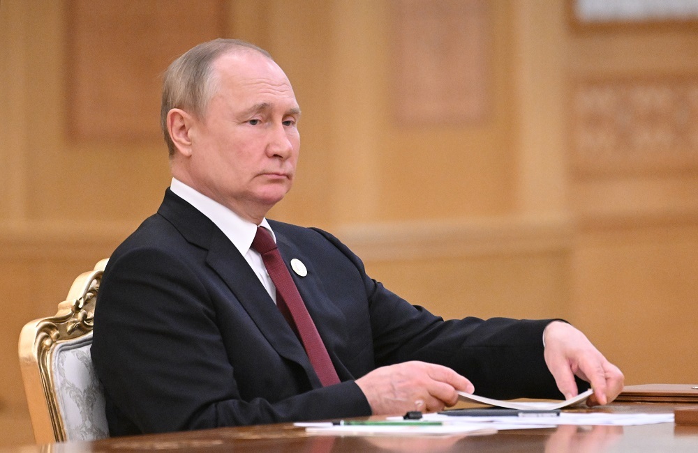 بوتين يقدم نصيحة لقادة مجموعة السبع الذين أرادوا خلع ملابسهم