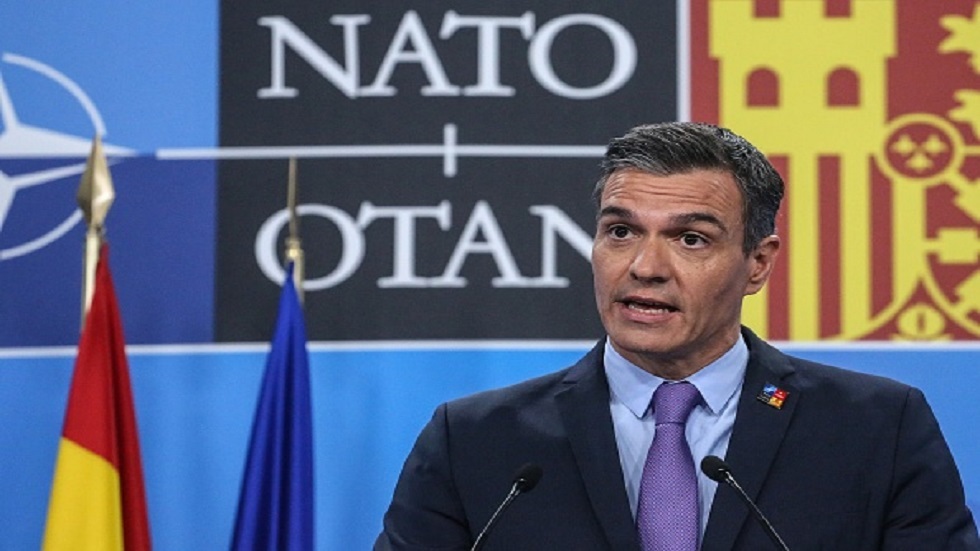 رئيس الوزراء الإسباني: الناتو لن يدخل في صراع عسكري مع روسيا