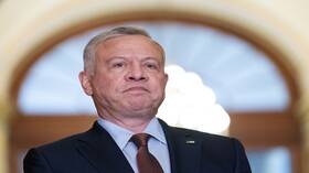 العاهل الأردني يعقد جلسة مباحثات مع رئيس الإمارات في أبو ظبي