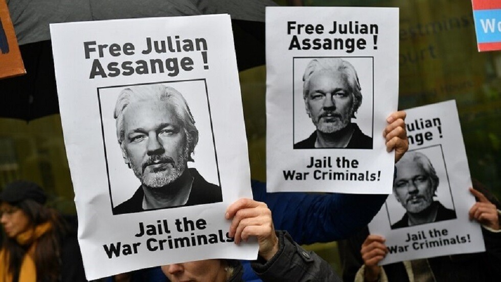 فريق الدفاع عن أسانج يقدم استئنافا ضد قرار تسليمه إلى الولايات المتحدة