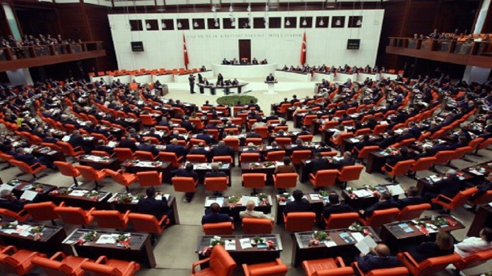 حزب "الوطن" التركي يدعو الحكومة إلى الانسحاب من حلف "الناتو"