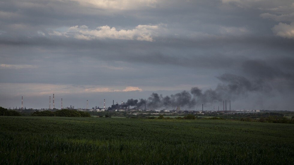 قائد قوات "أحمد" الروسية يكشف تكتيك استدراج قوات كييف واستنزافها في ليسيتشانسك