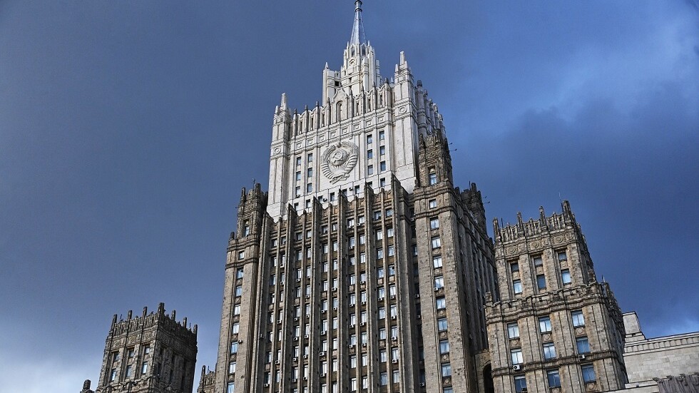 عودة الدبلوماسيين الروس من بلغاريا إلى موسكو